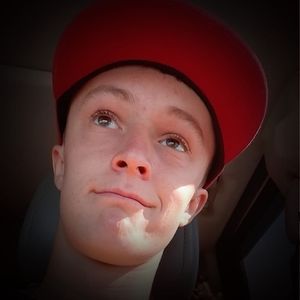 Meet your Posher, Aaron